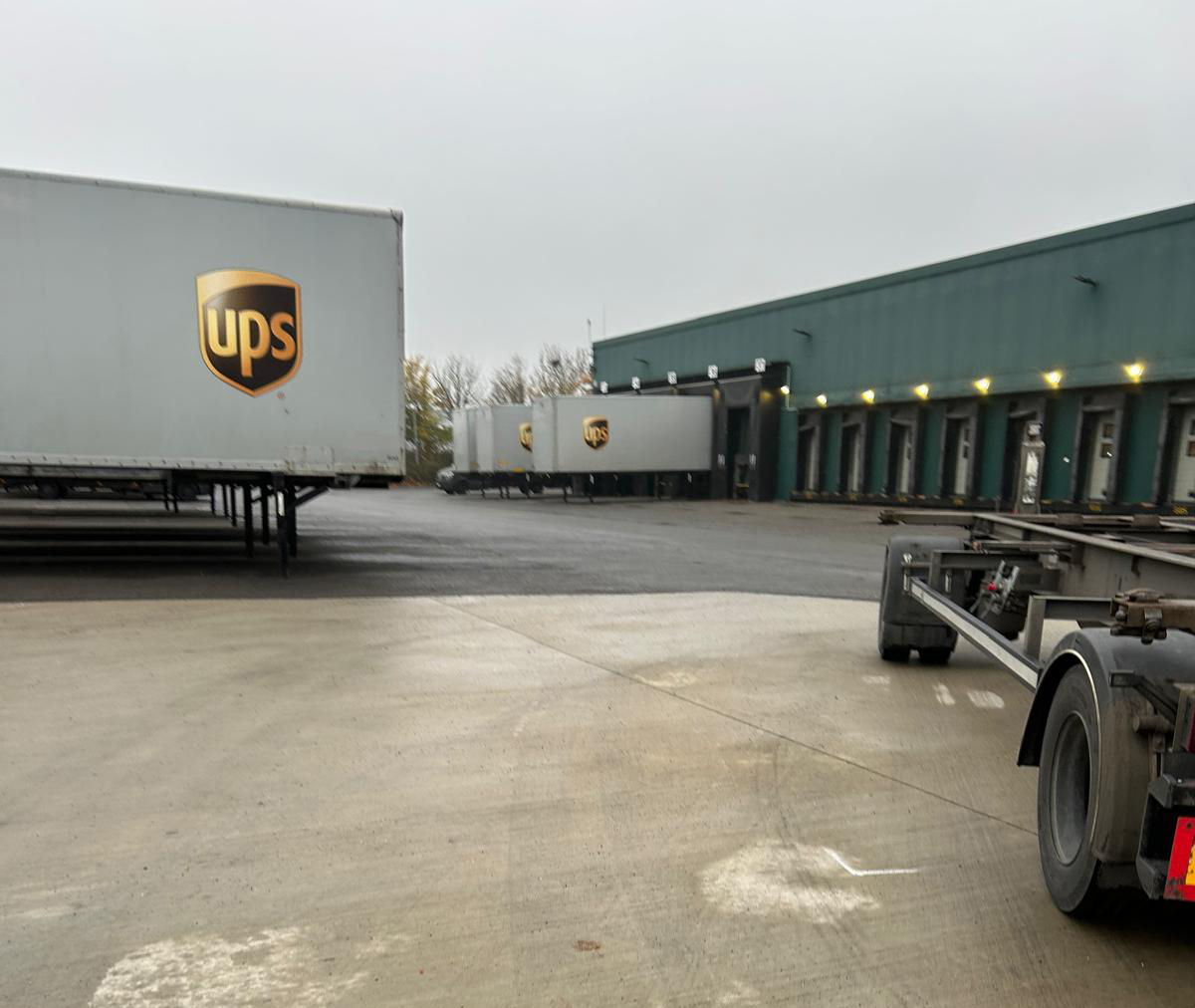 UPS